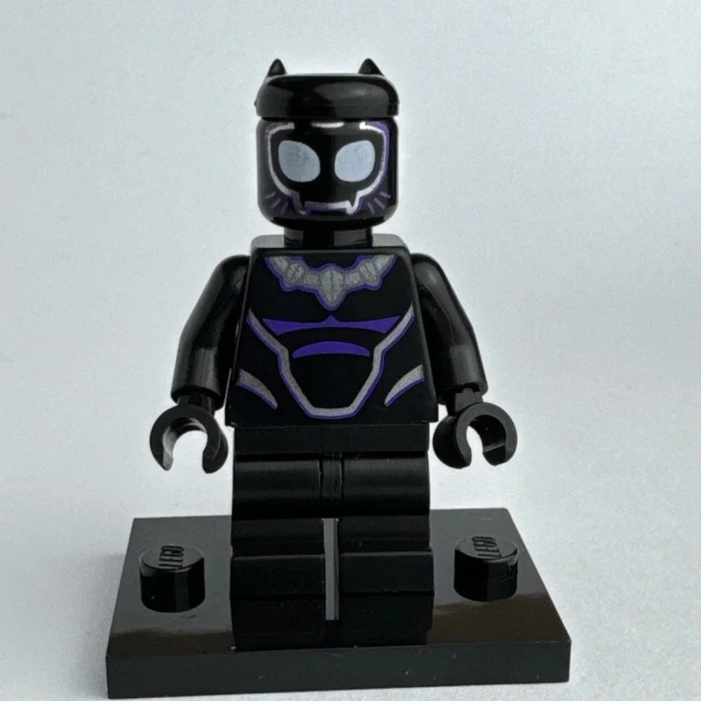 LEGO Marvel Super Heroes Black Panther Minifigure with Display Stand sh466